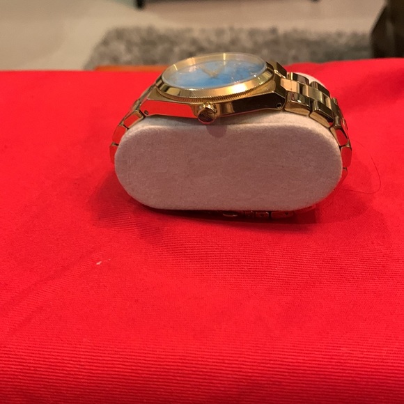Michael Kors Watch - Picture 2 of 6